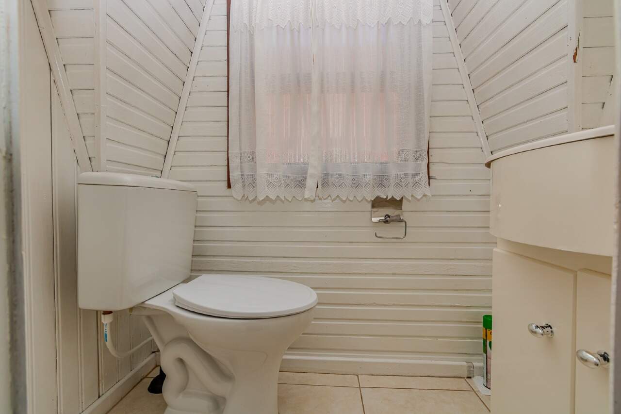 Casa de Condomínio à venda no Pioneiros: 