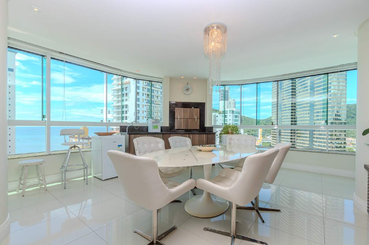 Apartamento de 4 quartos, 180m² no bairro Centro, em Balneário Camboriú | Eu Corretor