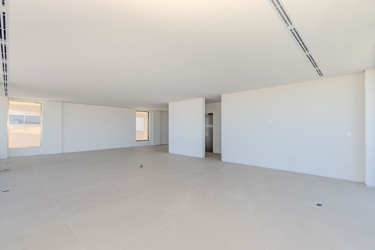 Apartamento diferenciado à venda no Praia Brava: 