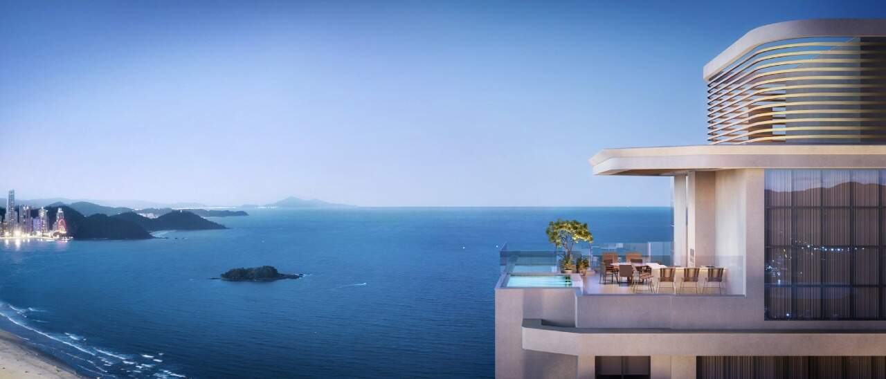 Cobertura à venda no Centro: Terraço da cobertura com o mar e as ilhas ao fundo (imagem ilustrativa)