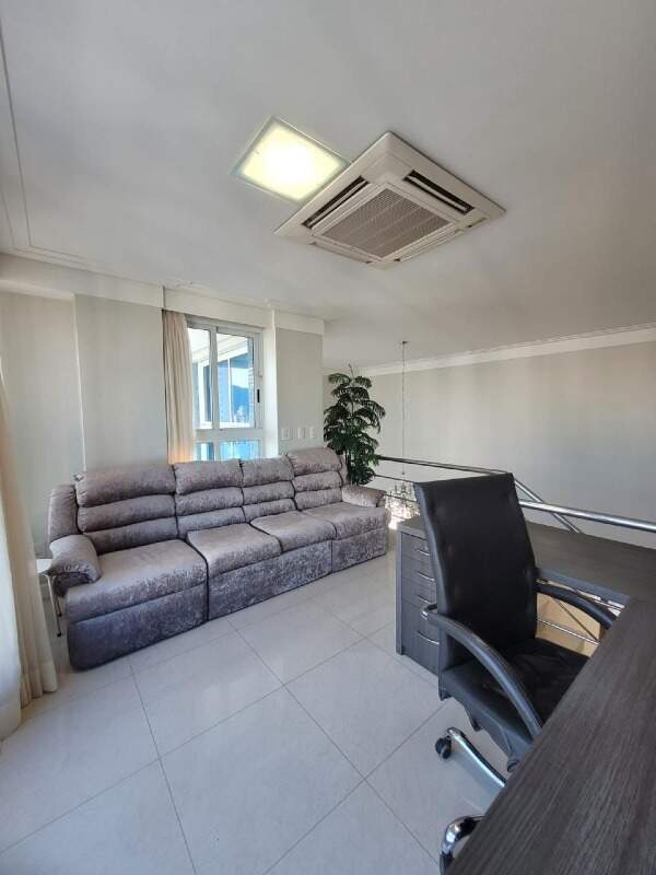 Apartamento diferenciado à venda no Centro: 
