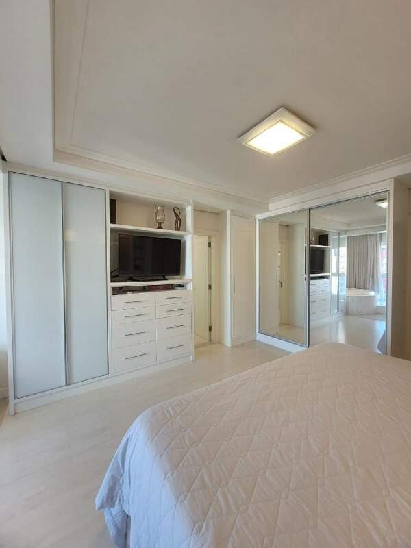 Apartamento diferenciado à venda no Centro: 