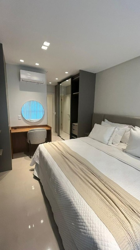 Apartamento à venda no Pioneiros: 