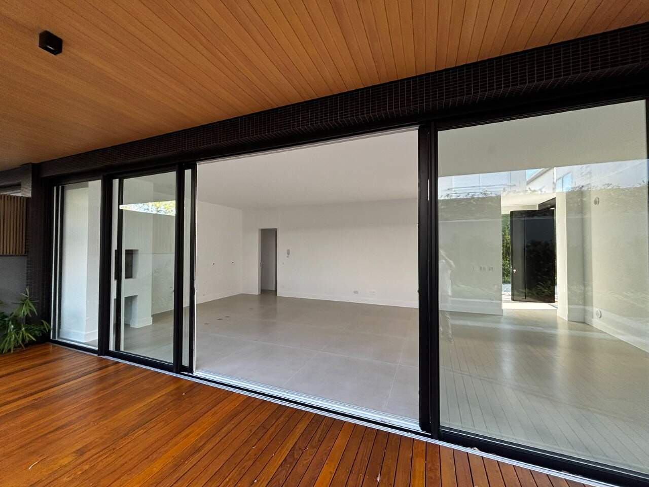 Casa de Condomínio à venda no Praia do Estaleiro: 