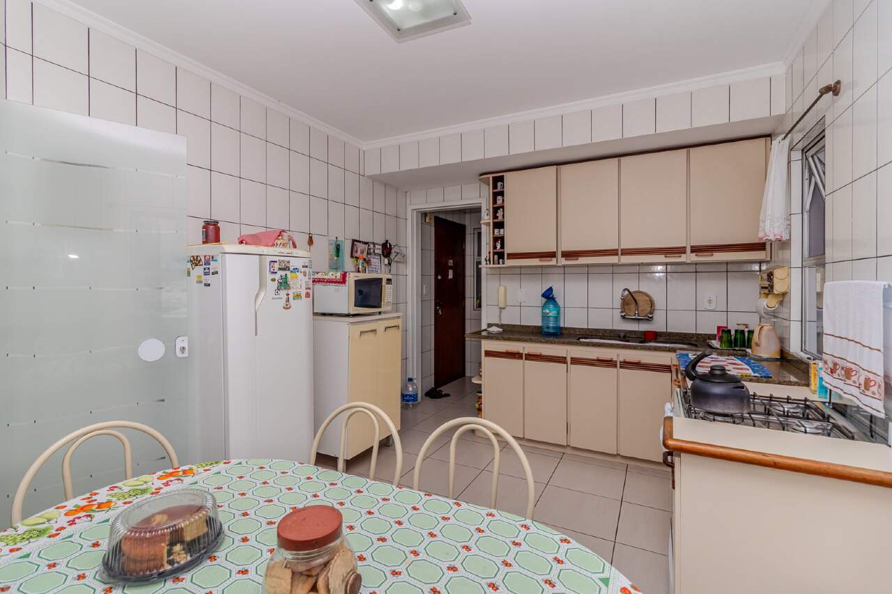 Apartamento de 3 quartos, 135m² no bairro Centro, em Balneário Camboriú | Eu Corretor