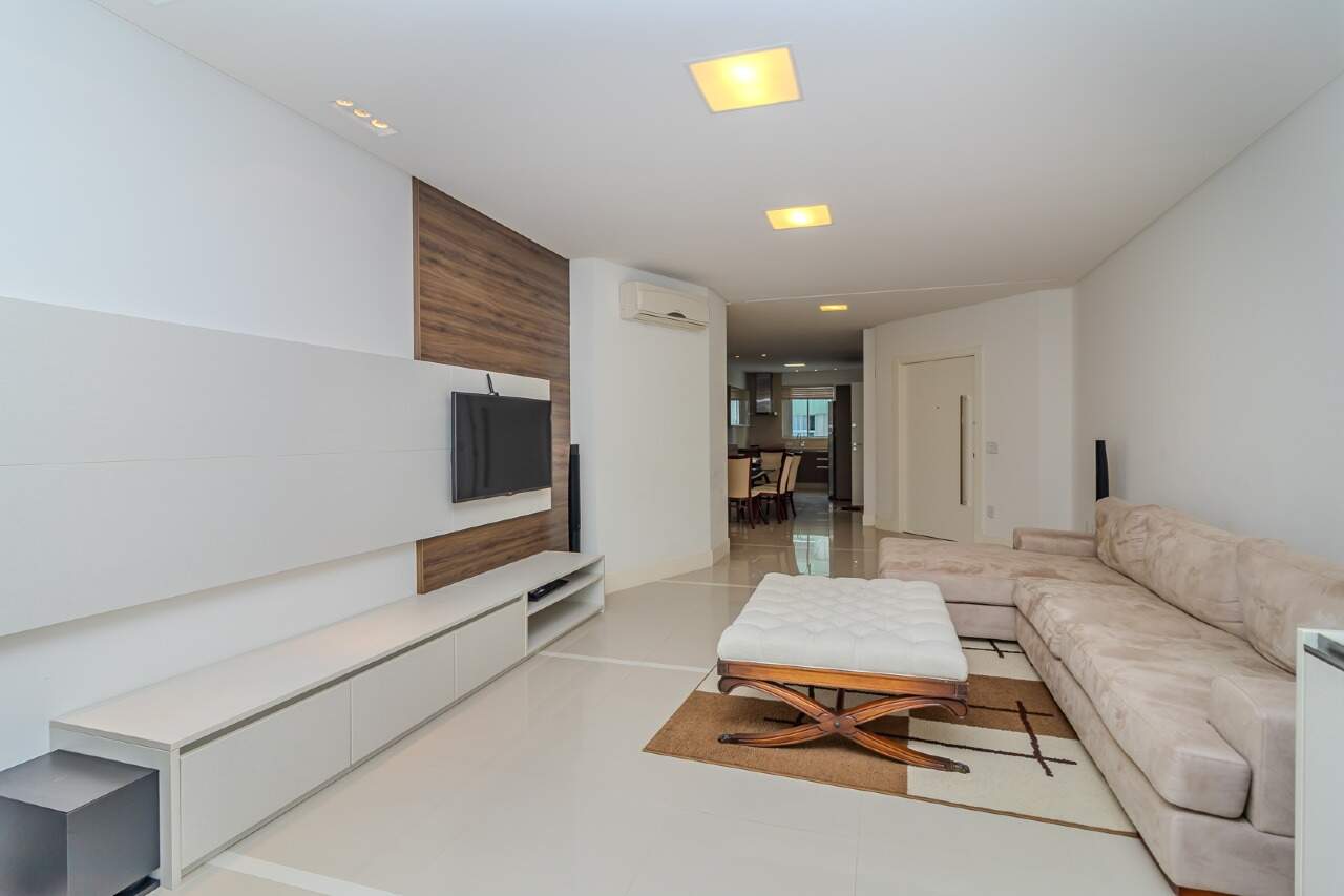 Apartamento de 3 quartos, 135m² no bairro Centro, em Balneário Camboriú | Eu Corretor