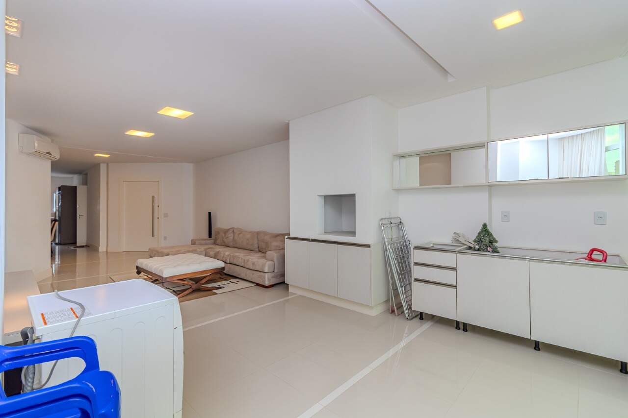 Apartamento de 3 quartos, 135m² no bairro Centro, em Balneário Camboriú | Eu Corretor
