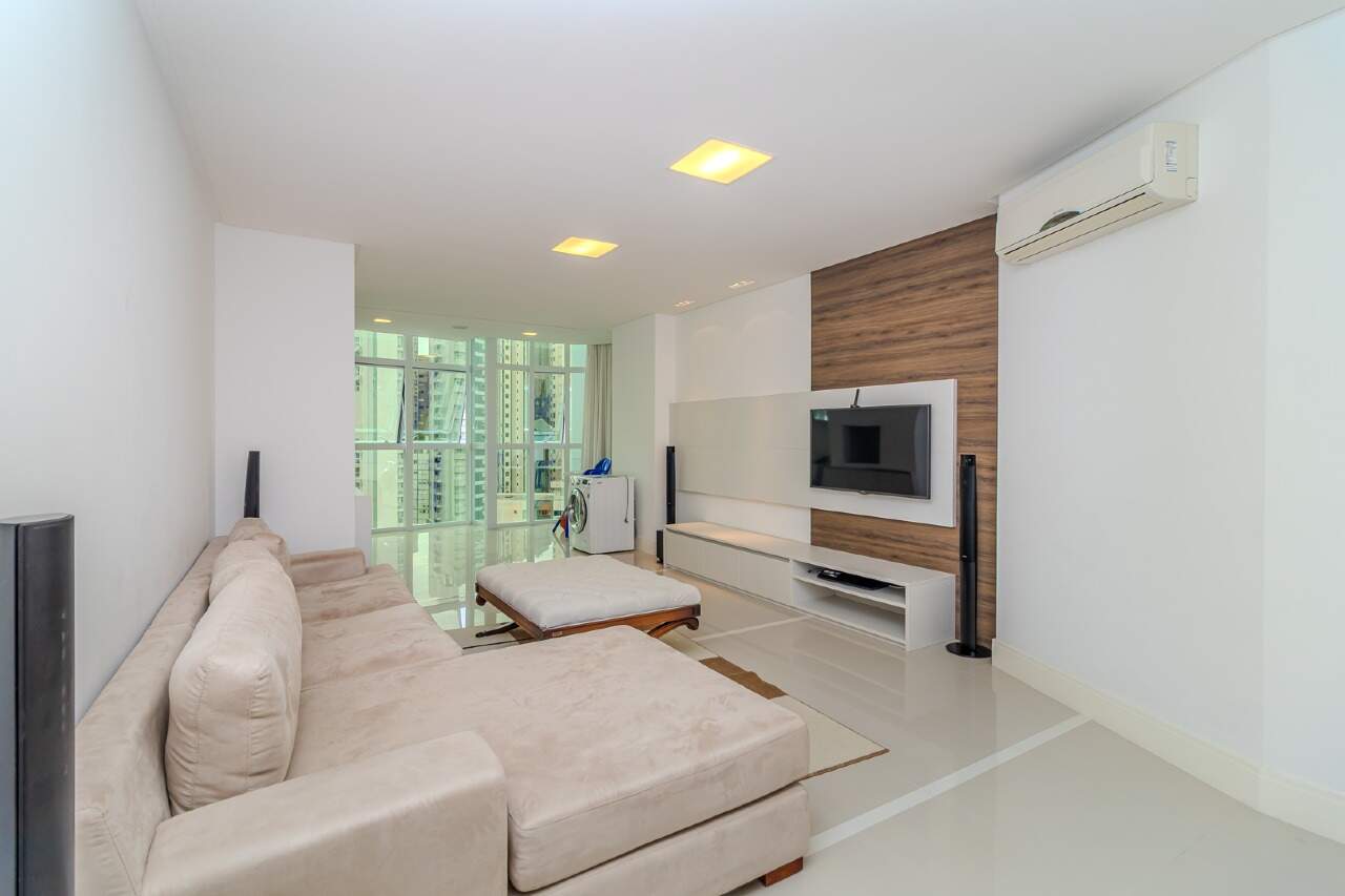 Apartamento de 3 quartos, 135m² no bairro Centro, em Balneário Camboriú | Eu Corretor