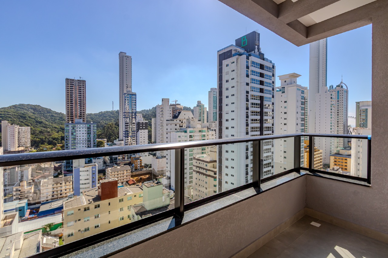 Cobertura à venda no Pioneiros: 