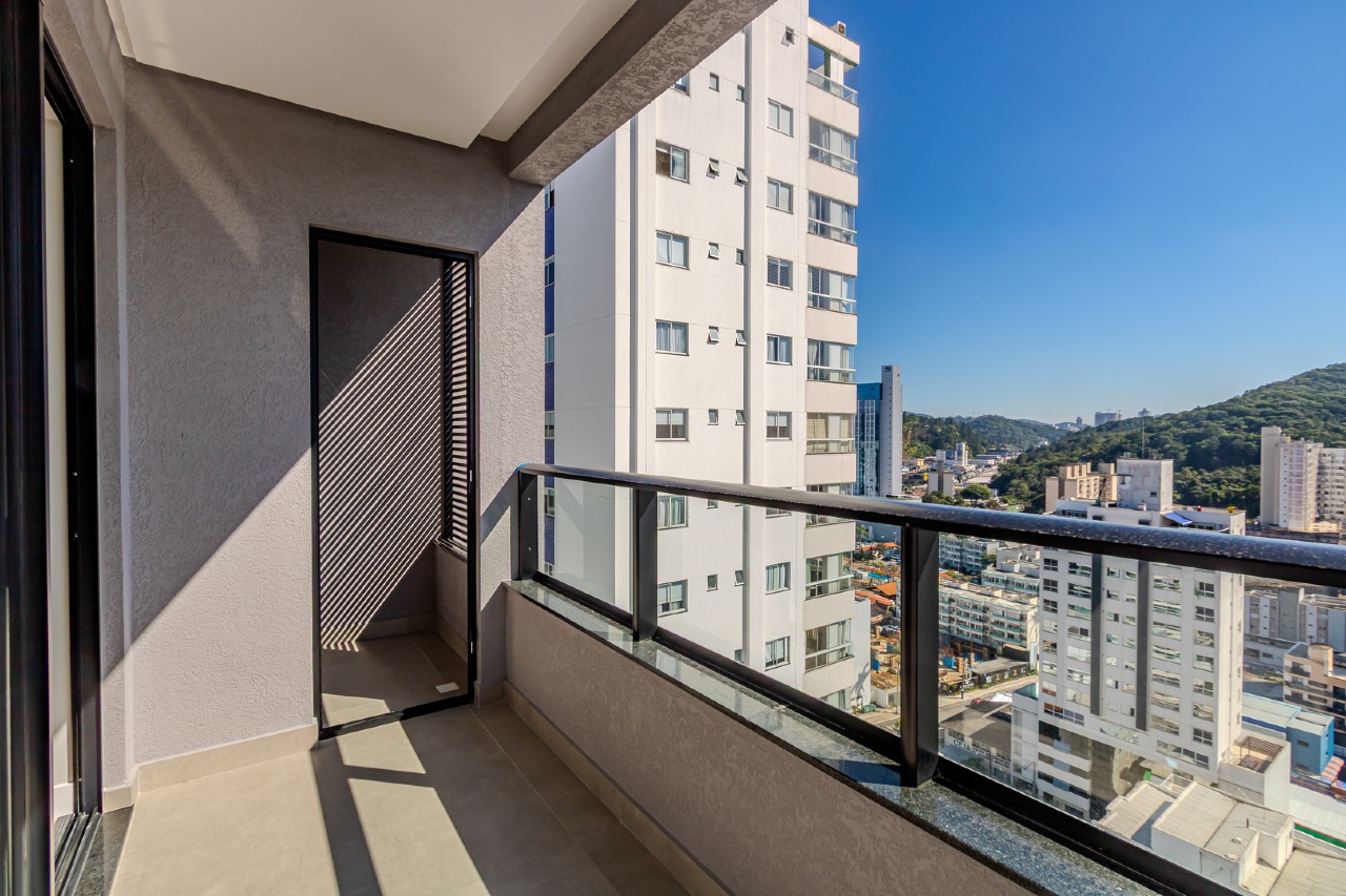 Cobertura à venda no Pioneiros: 