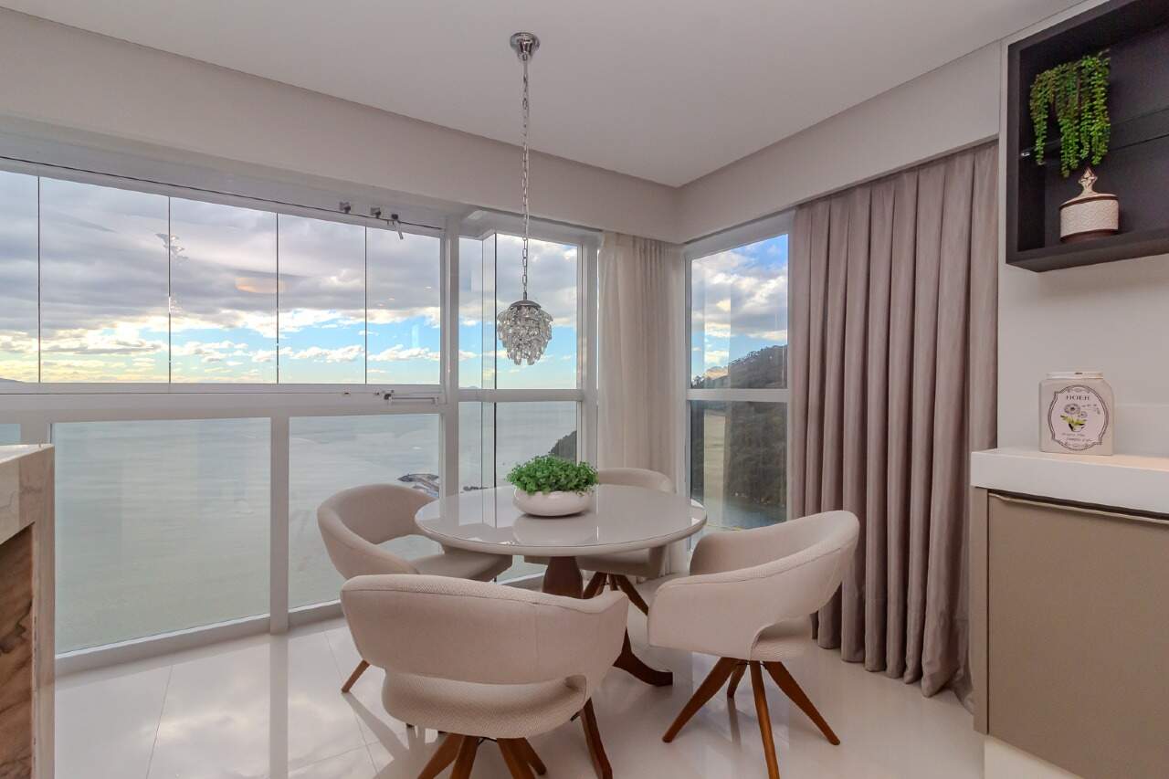 Apartamento de 4 quartos, 237m² no bairro Barra Sul, em Balneário Camboriú | Eu Corretor