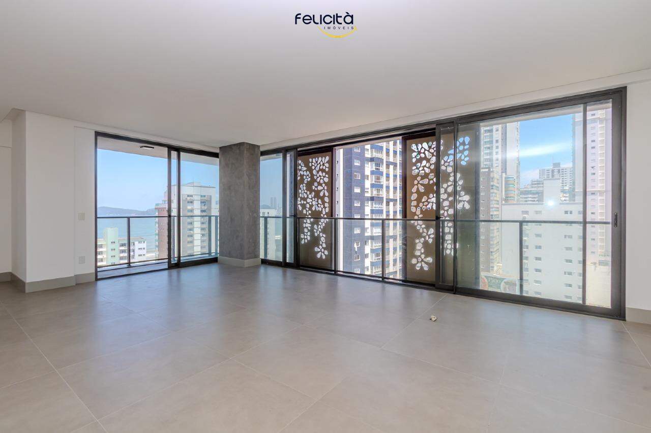 Apartamento de 3 quartos, 248m² no bairro Pioneiros, em Balneário Camboriú | Eu Corretor