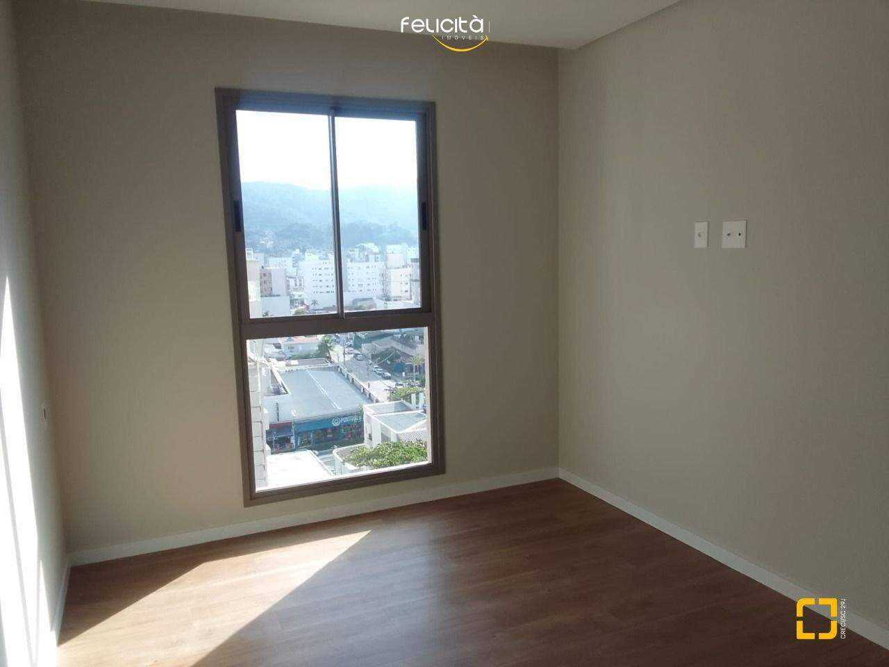 Apartamento de 4 quartos, 137m² no bairro Centro, em Balneário Camboriú | Eu Corretor