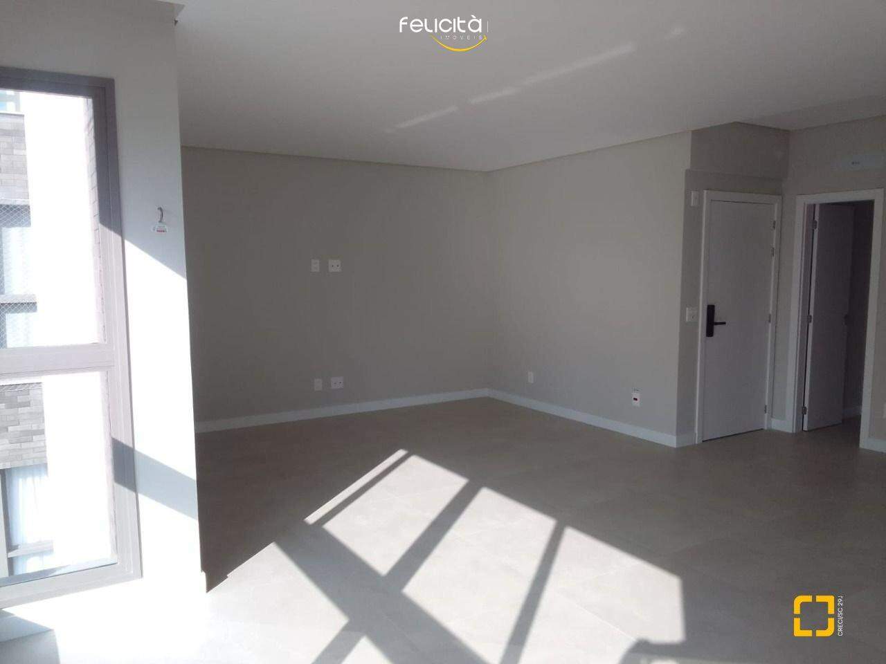 Apartamento de 4 quartos, 137m² no bairro Centro, em Balneário Camboriú | Eu Corretor