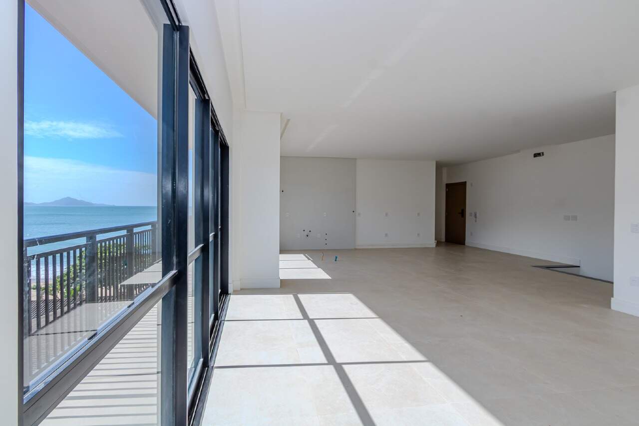 Apartamento de 3 quartos, 211m² no bairro Cabeçudas, em Itajaí | Eu Corretor
