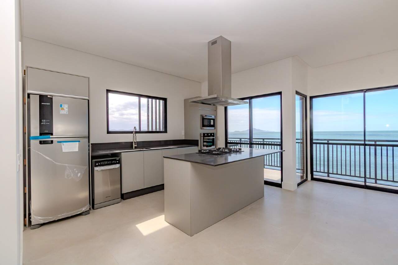 Apartamento de 3 quartos, 161m² no bairro Cabeçudas, em Itajaí | Eu Corretor