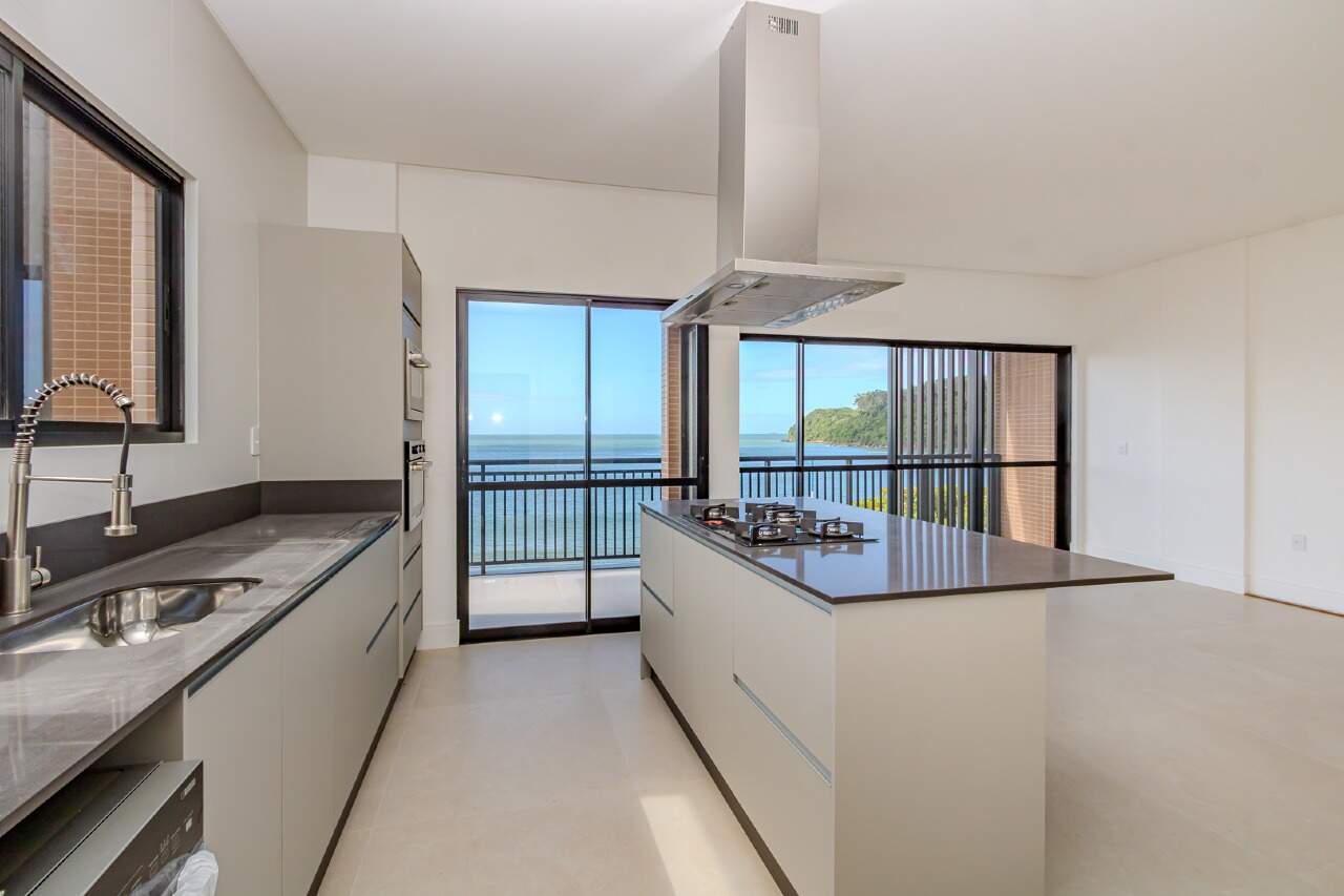 Apartamento de 3 quartos, 161m² no bairro Cabeçudas, em Itajaí | Eu Corretor