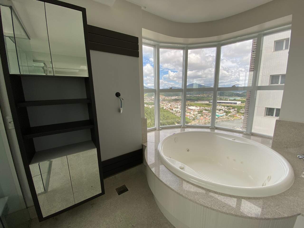 Apartamento à venda no Barra Sul: 