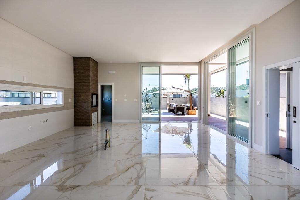 Casa de Condomínio de 4 quartos, 200m² no bairro Santa Regina, em Camboriú | Eu Corretor