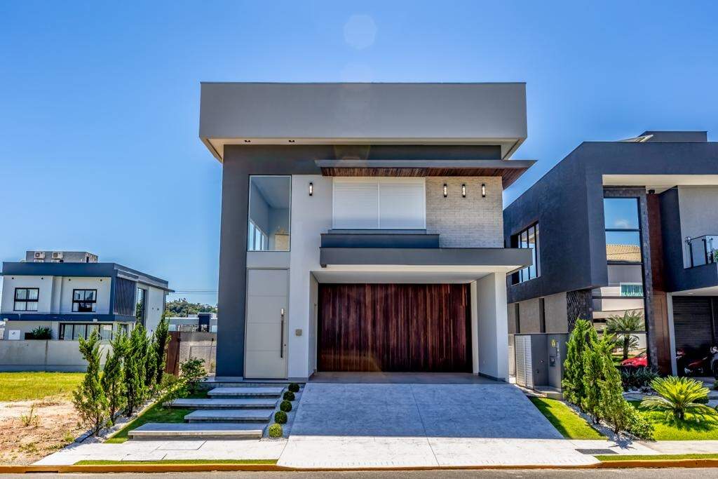 Casa de Condomínio de 4 quartos, 200m² no bairro Santa Regina, em Camboriú | Eu Corretor