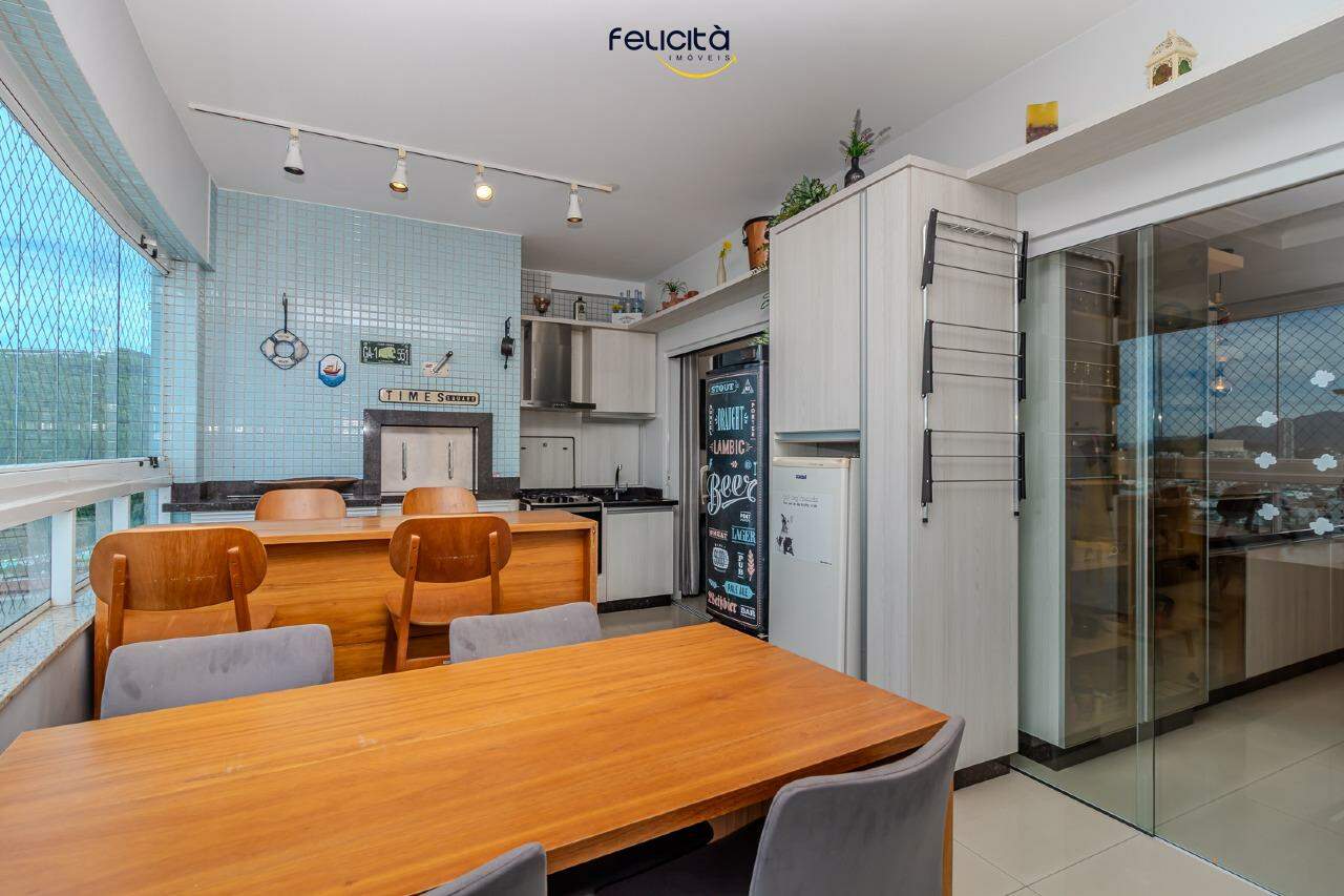Apartamento de 3 quartos, 125m² no bairro Centro, em Balneário Camboriú | Eu Corretor