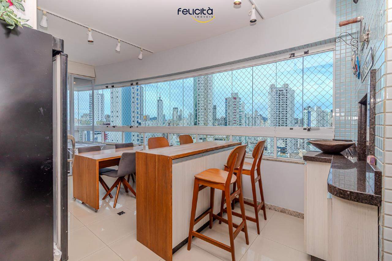 Apartamento de 3 quartos, 125m² no bairro Centro, em Balneário Camboriú | Eu Corretor