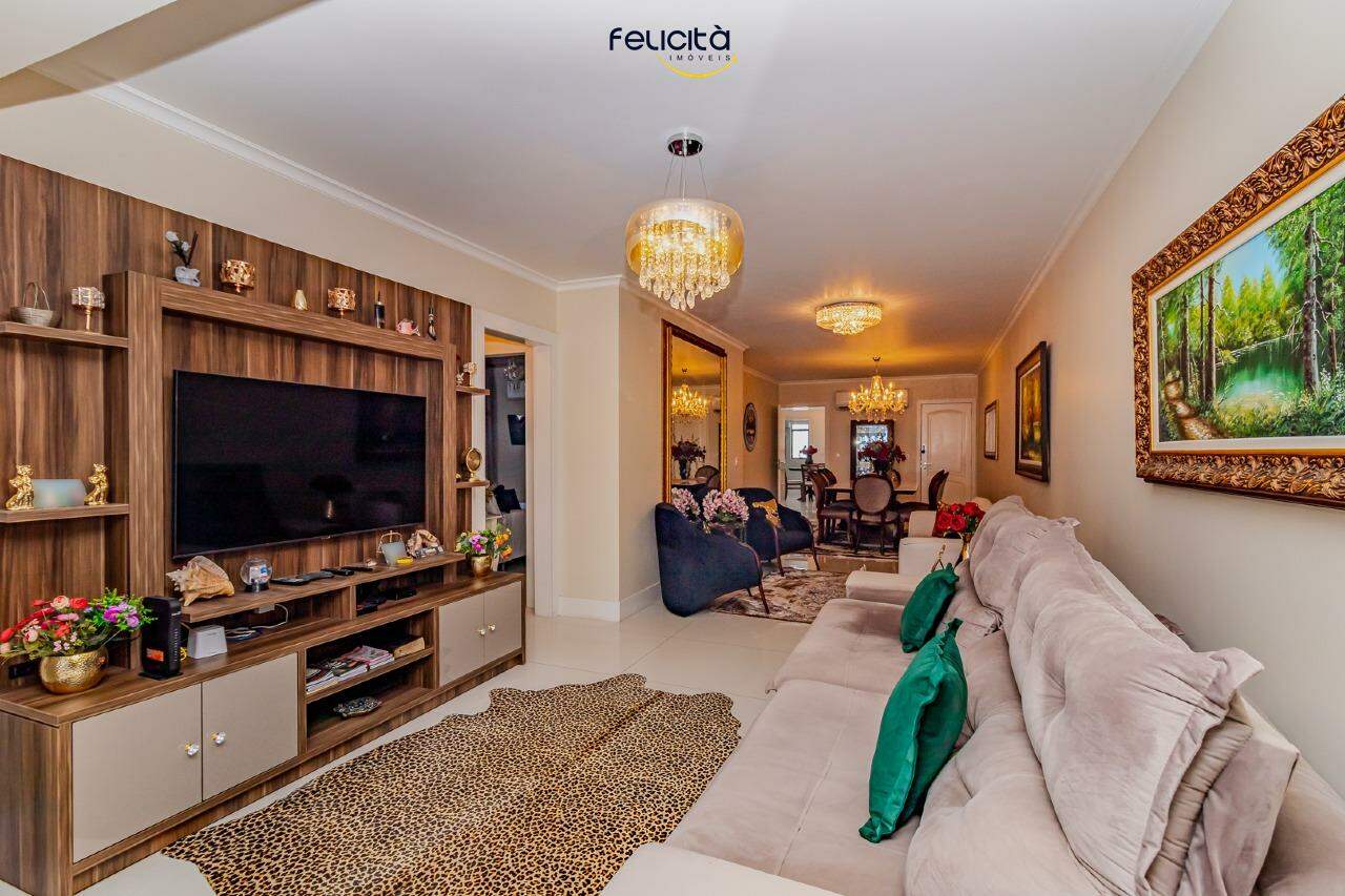 Apartamento de 3 quartos, 184m² no bairro Centro, em Balneário Camboriú | Eu Corretor