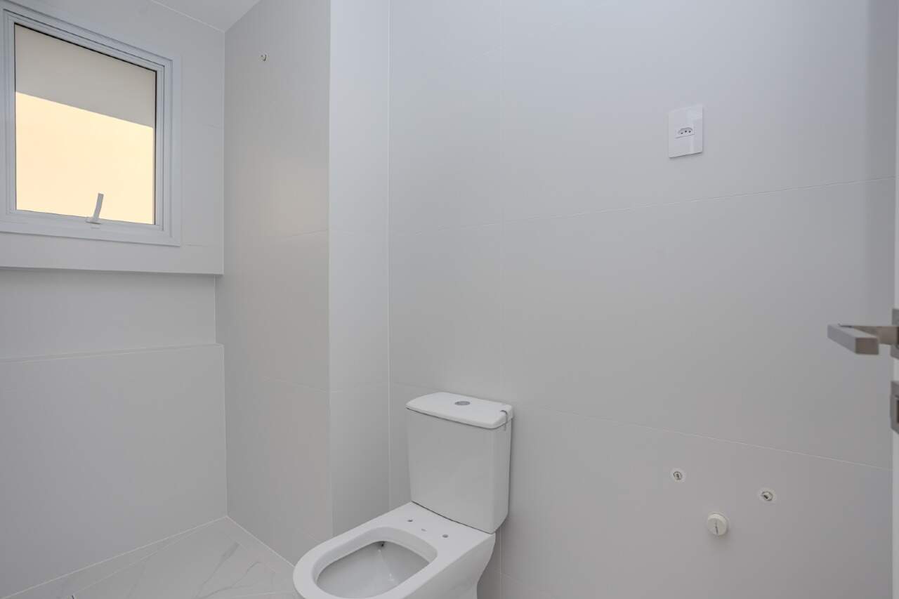 Apartamento à venda no Pioneiros: