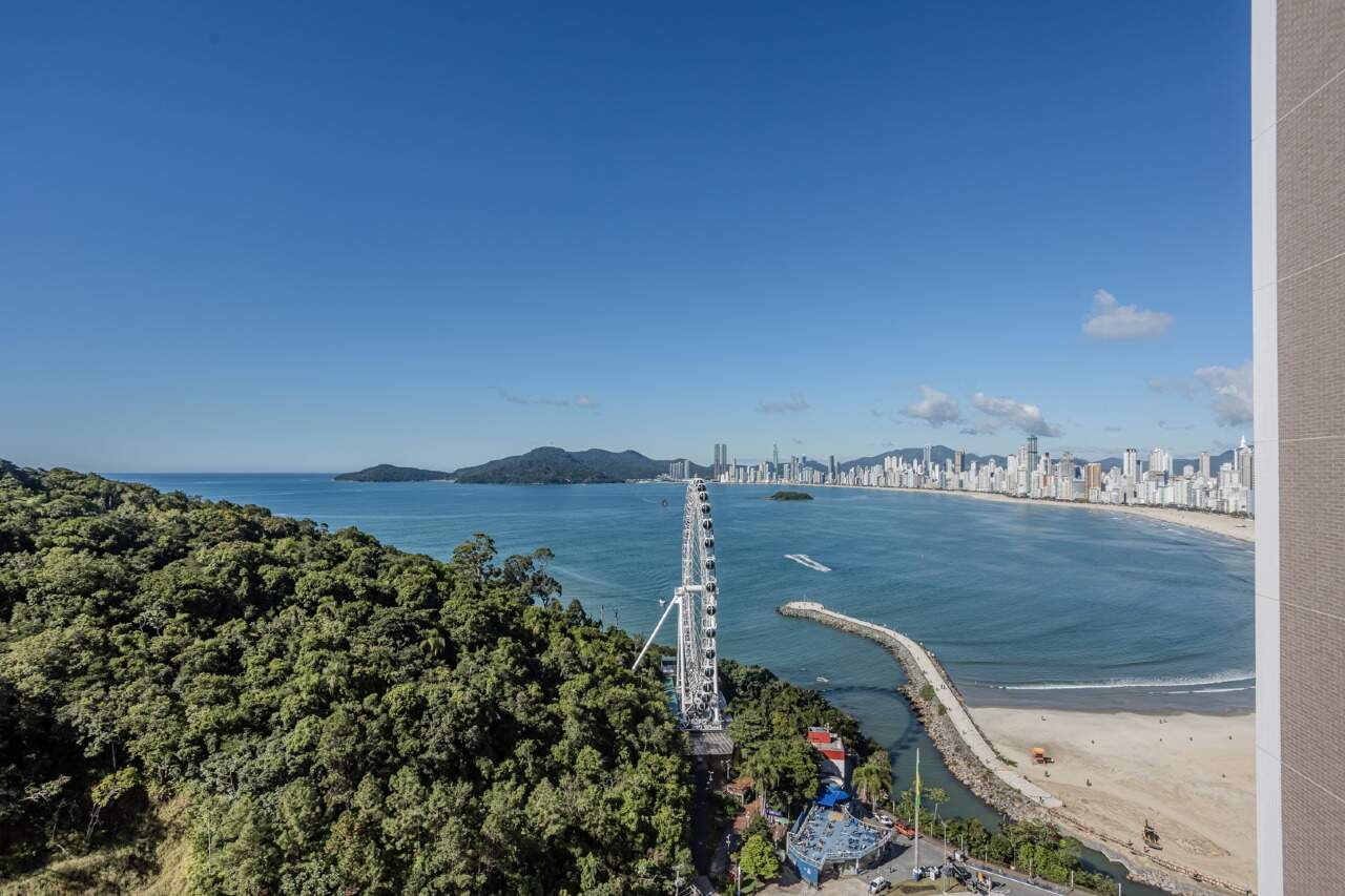 Apartamento à venda no Pioneiros: 