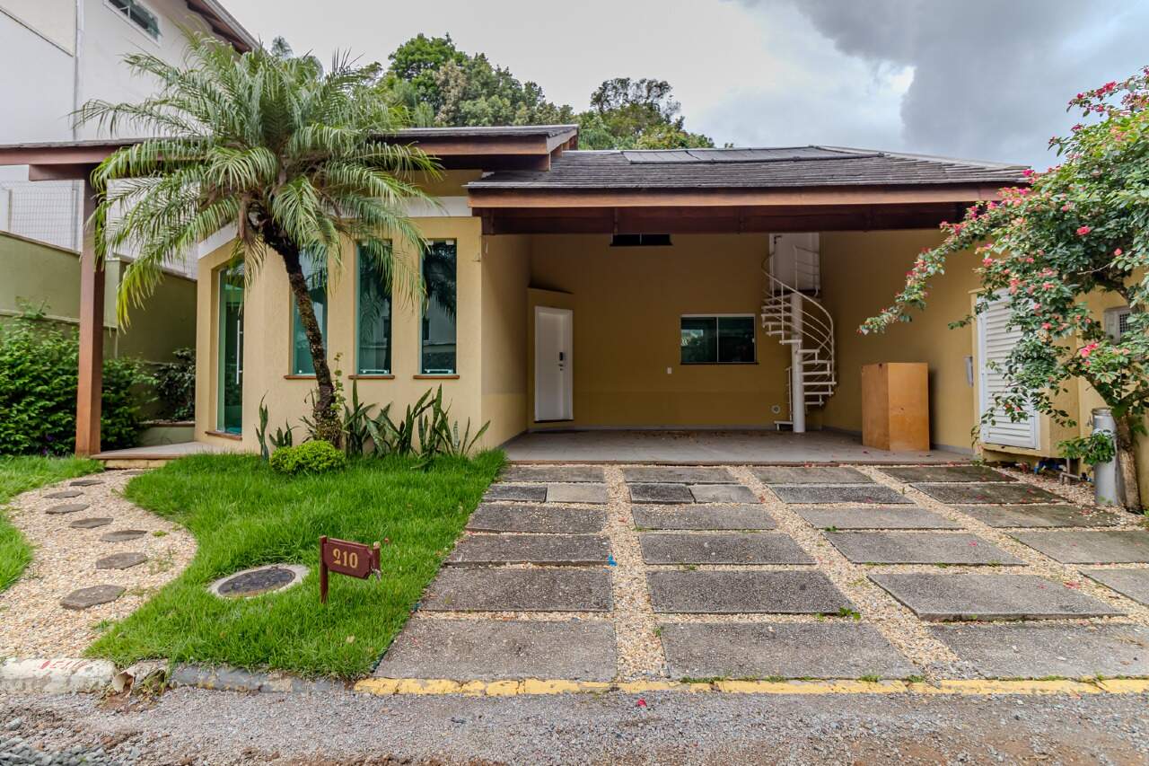 Casa de Condomínio de 3 quartos, 290m² no bairro Ariribá, em Balneário Camboriú | Eu Corretor
