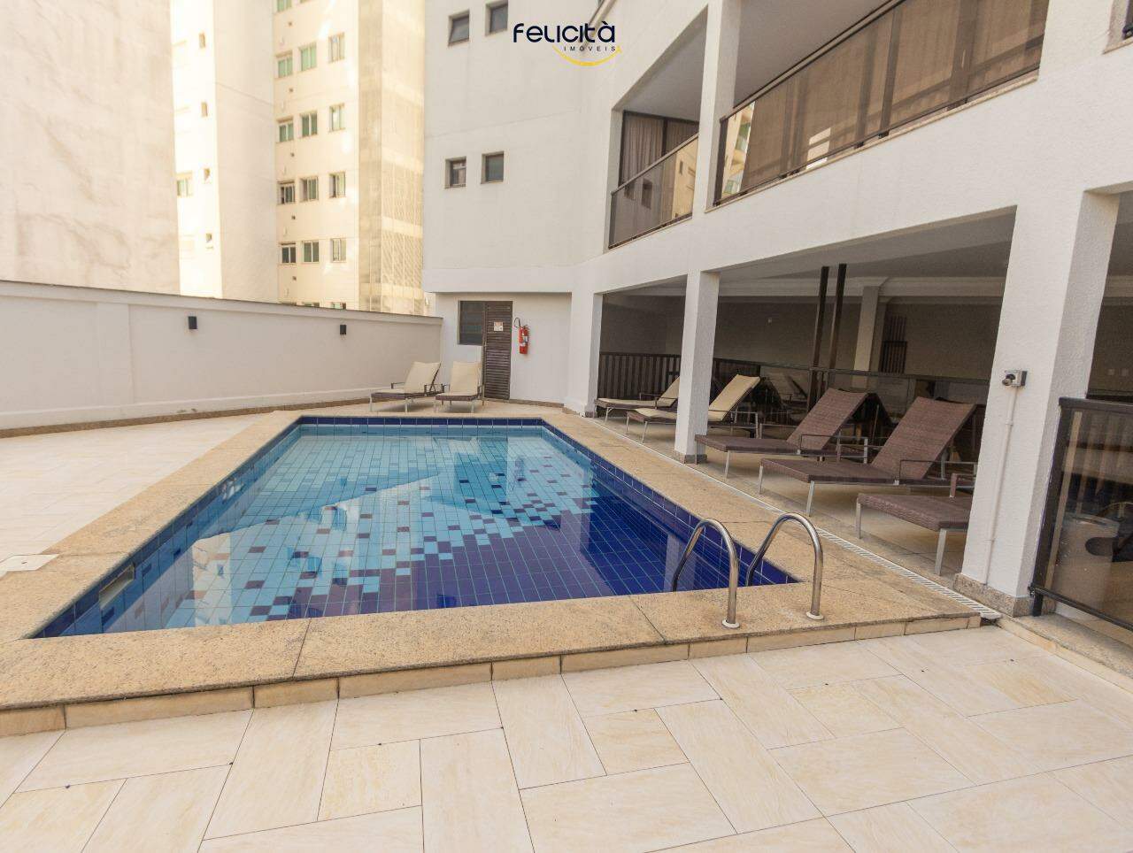 Apartamento de 3 quartos, 179m² no bairro Centro, em Balneário Camboriú | Eu Corretor