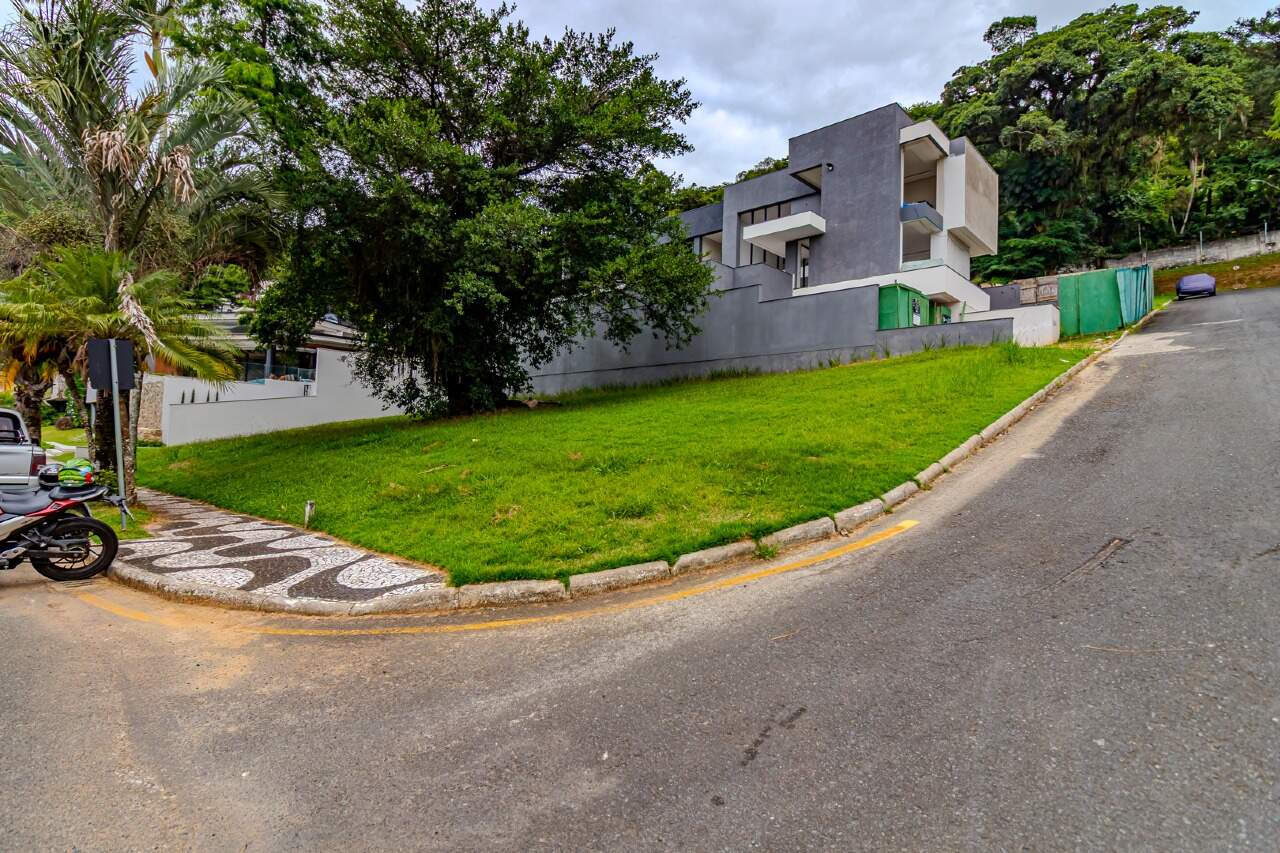 Lote/Terreno de 450m² no bairro Barra, em Balneário Camboriú | Eu Corretor