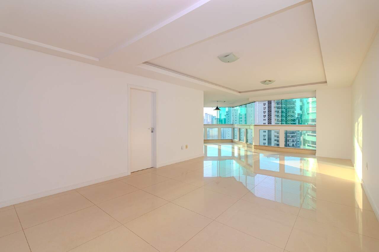 Apartamento de 3 quartos, 146m² no bairro Centro, em Balneário Camboriú | Eu Corretor