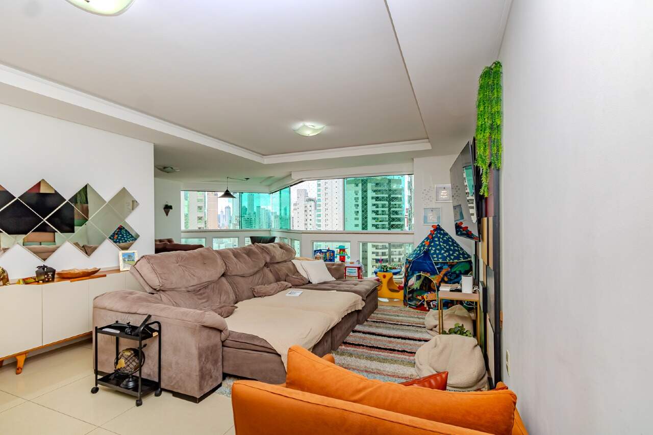 Apartamento de 3 quartos, 146m² no bairro Centro, em Balneário Camboriú | Eu Corretor