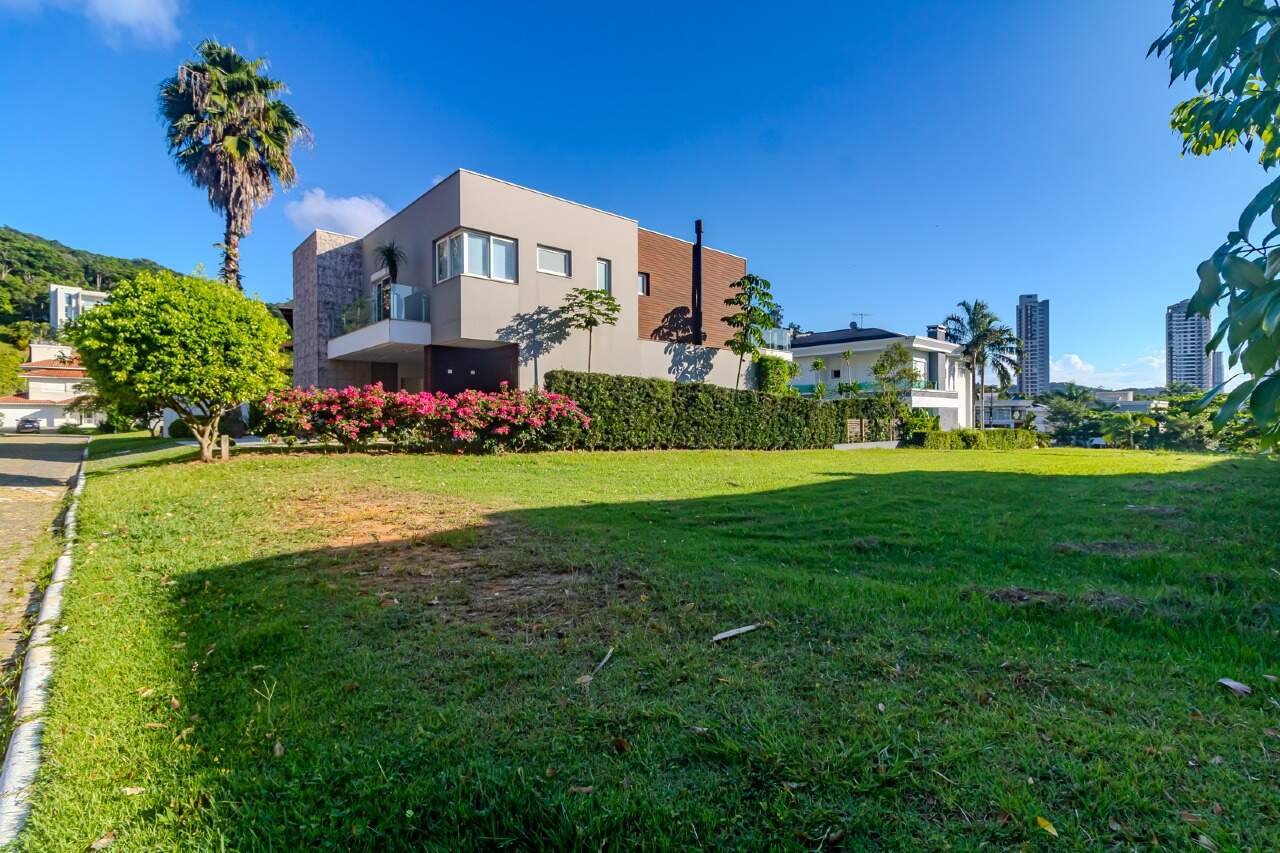 Lote/Terreno de no bairro Praia Brava, em Itajaí | Eu Corretor