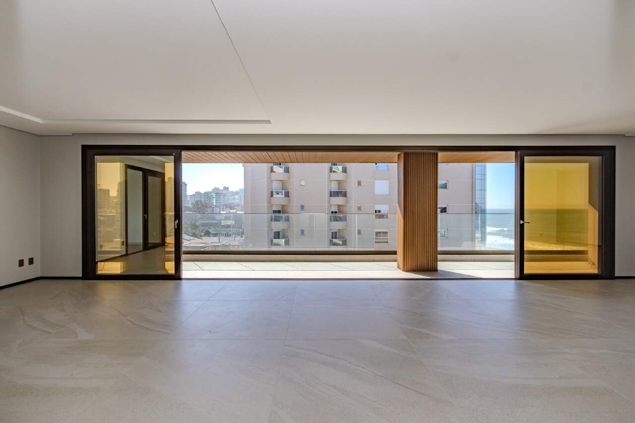 Apartamento à venda no Praia Brava: 