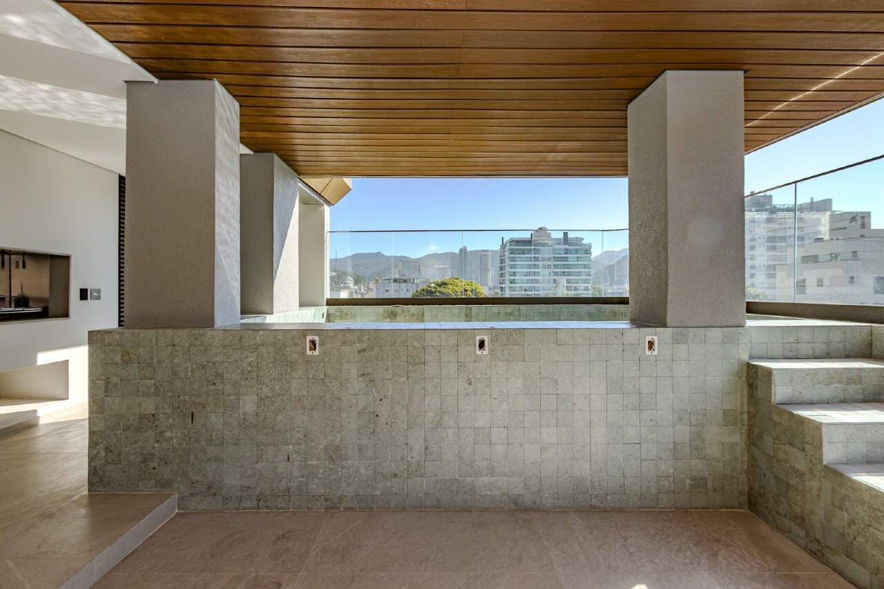Apartamento à venda no Praia Brava: 
