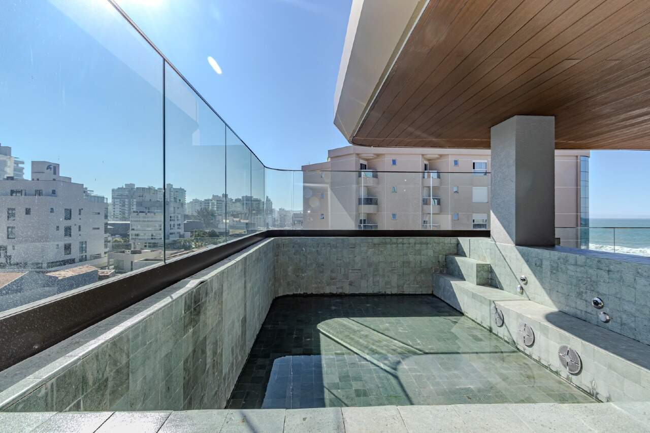 Apartamento à venda no Praia Brava: 