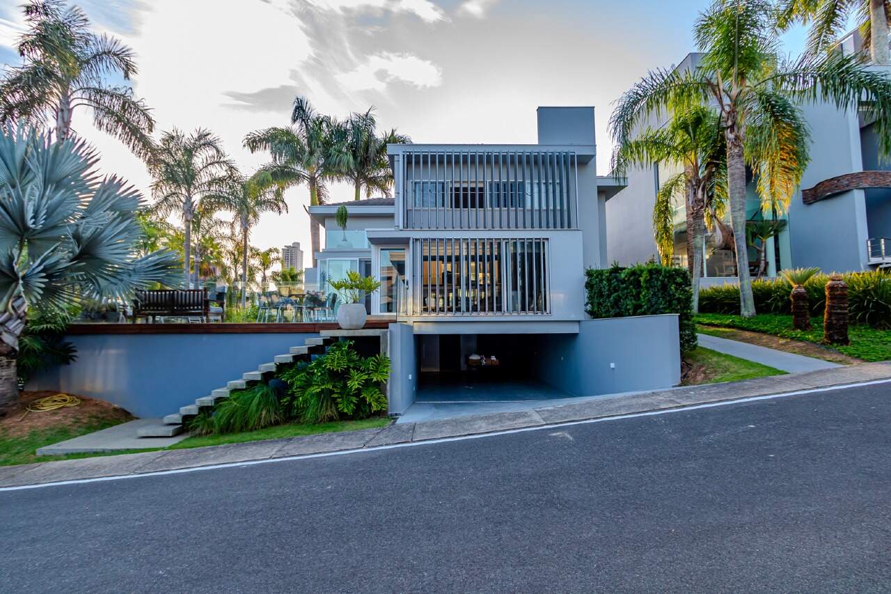 Casa de Condomínio de 5 quartos, 550m² no bairro Praia Brava, em Itajaí | Eu Corretor