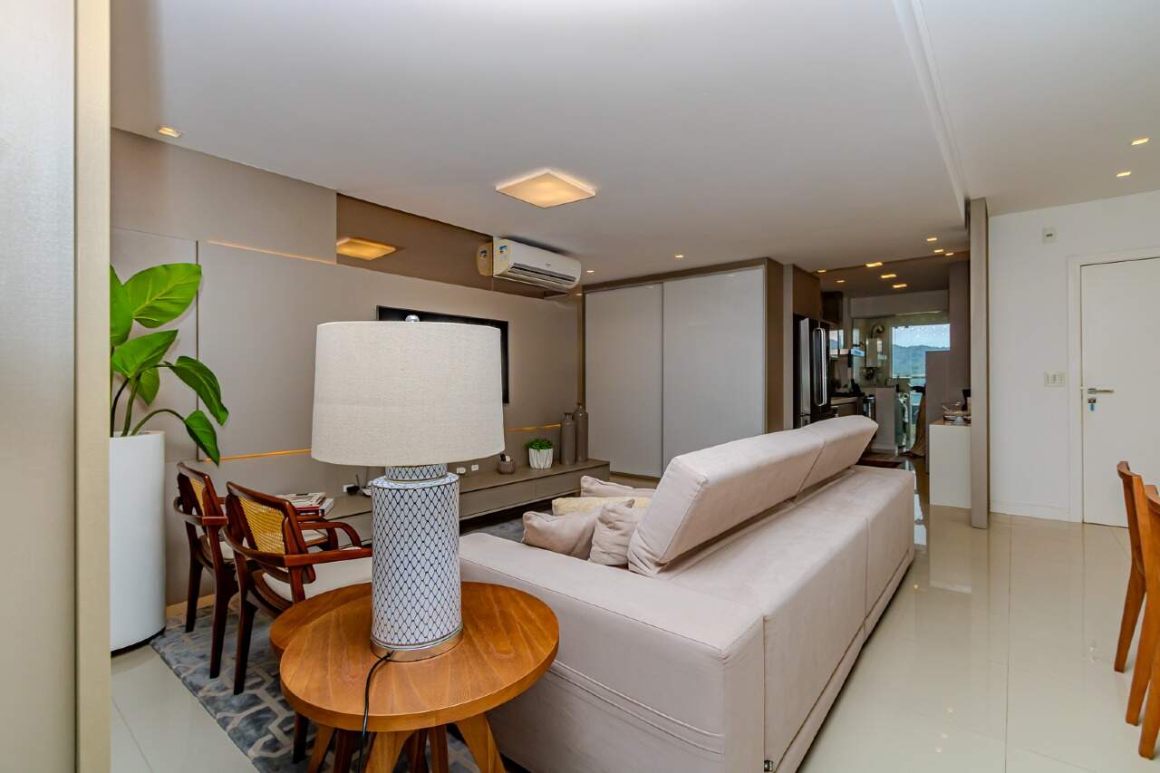 Apartamento de 3 quartos, 135m² no bairro Pioneiros, em Balneário Camboriú | Eu Corretor