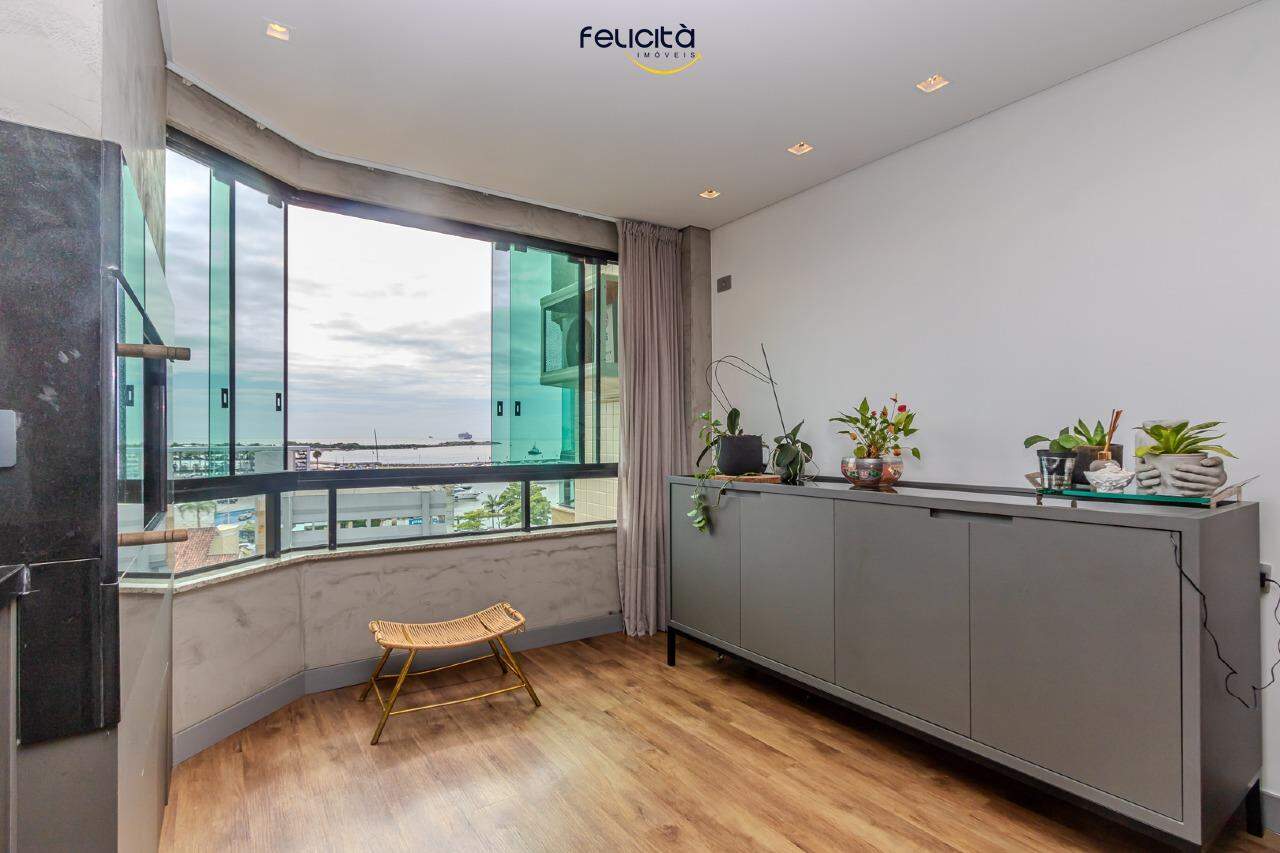 Apartamento de 3 quartos, 146m² no bairro Fazenda, em Itajaí | Eu Corretor