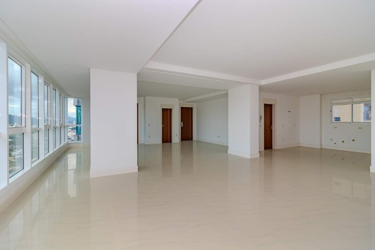 Apartamento de 4 quartos, 191m² no bairro Centro, em Balneário Camboriú | Eu Corretor
