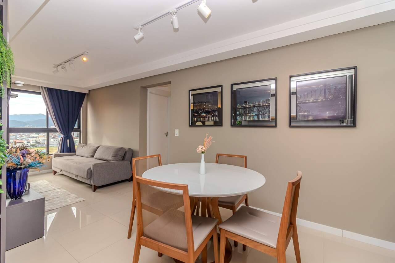 Apartamento de 2 quartos, 60m² no bairro Centro, em Balneário Camboriú | Eu Corretor