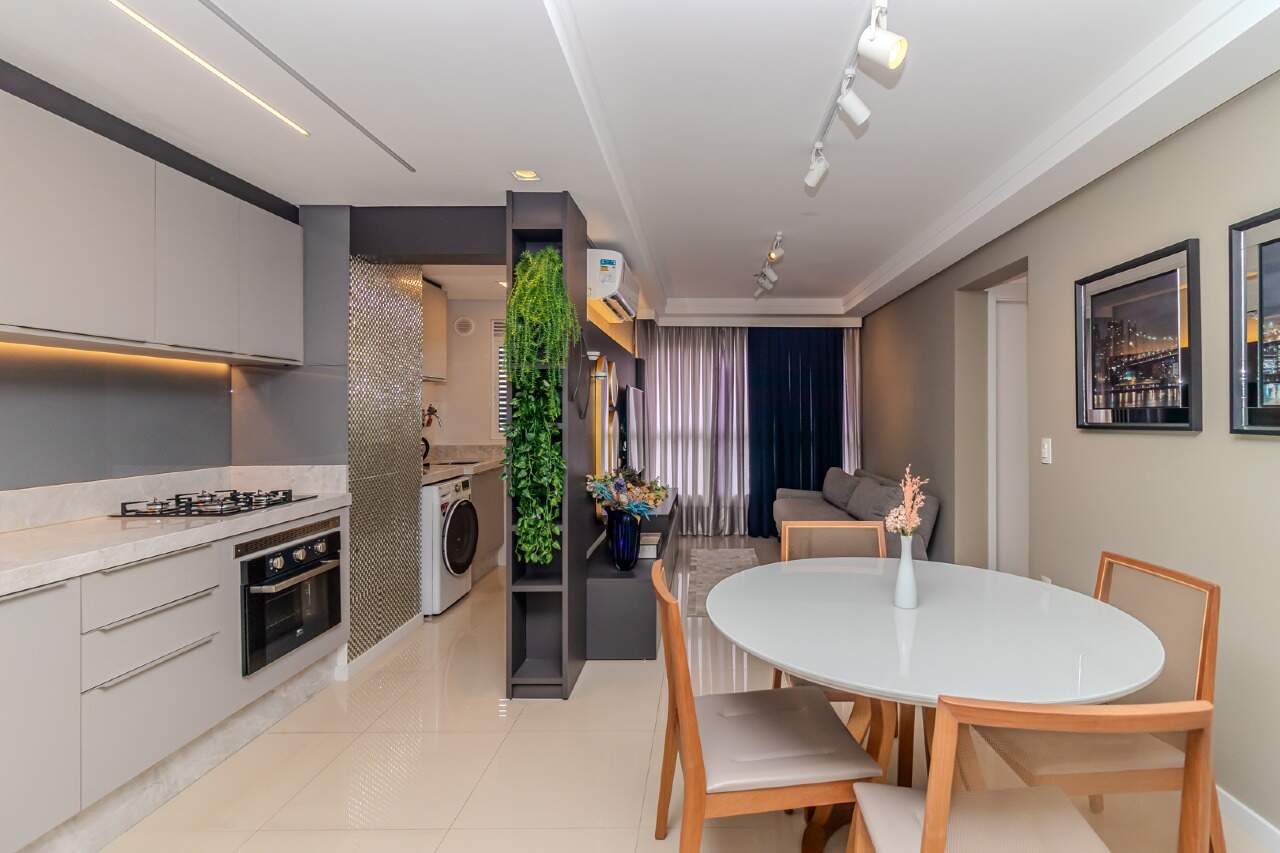 Apartamento de 2 quartos, 60m² no bairro Centro, em Balneário Camboriú | Eu Corretor