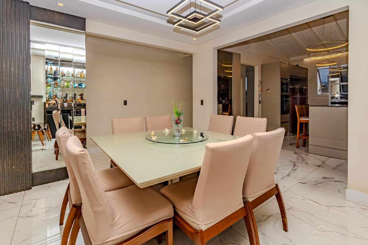 Casa de 2 quartos, 250m² no bairro Centro, em Balneário Camboriú | Eu Corretor