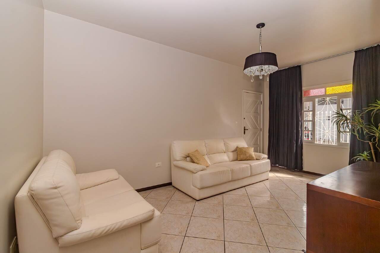 Casa de 4 quartos, 220m² no bairro Centro, em Balneário Camboriú | Eu Corretor