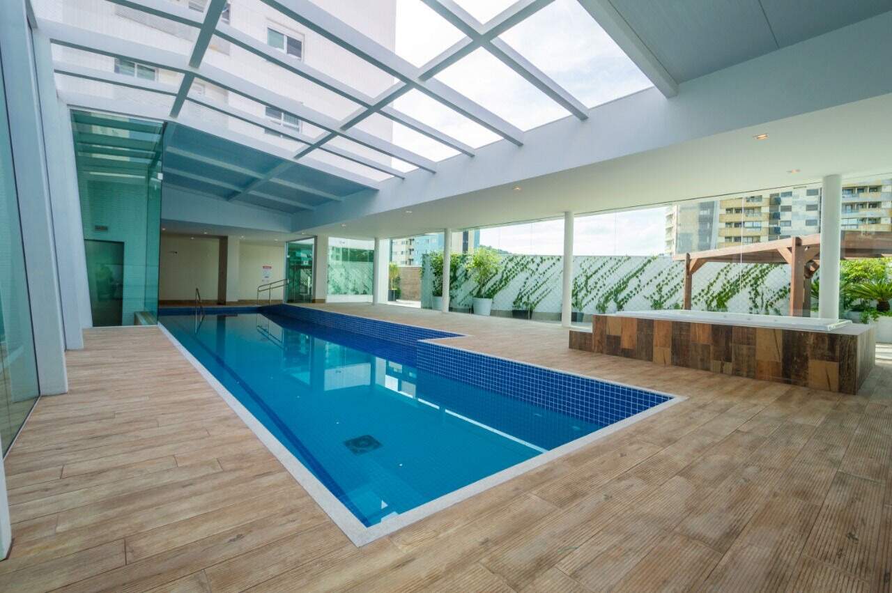Apartamento à venda no Fazenda: Piscina térmica coberta