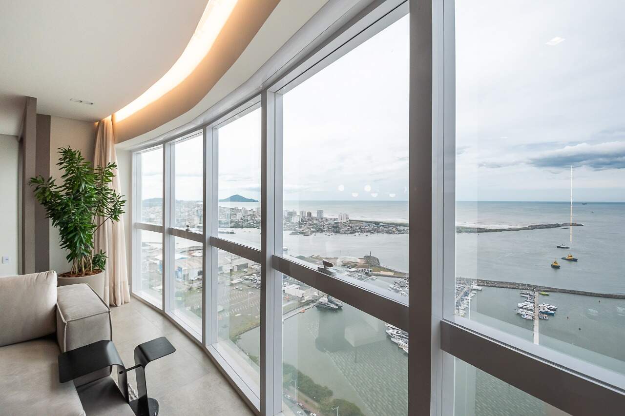 Apartamento de 4 quartos, 283m² no bairro Fazenda, em Itajaí | Eu Corretor