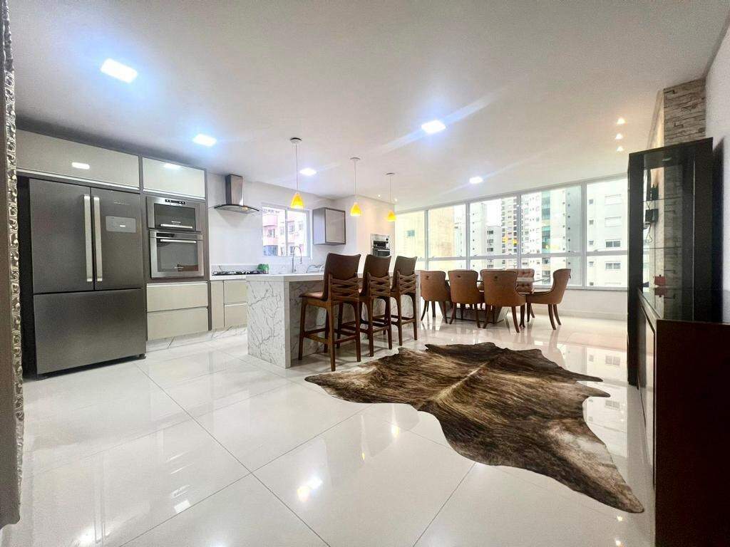 Apartamento de 4 quartos, 151m² no bairro Centro, em Balneário Camboriú | Eu Corretor