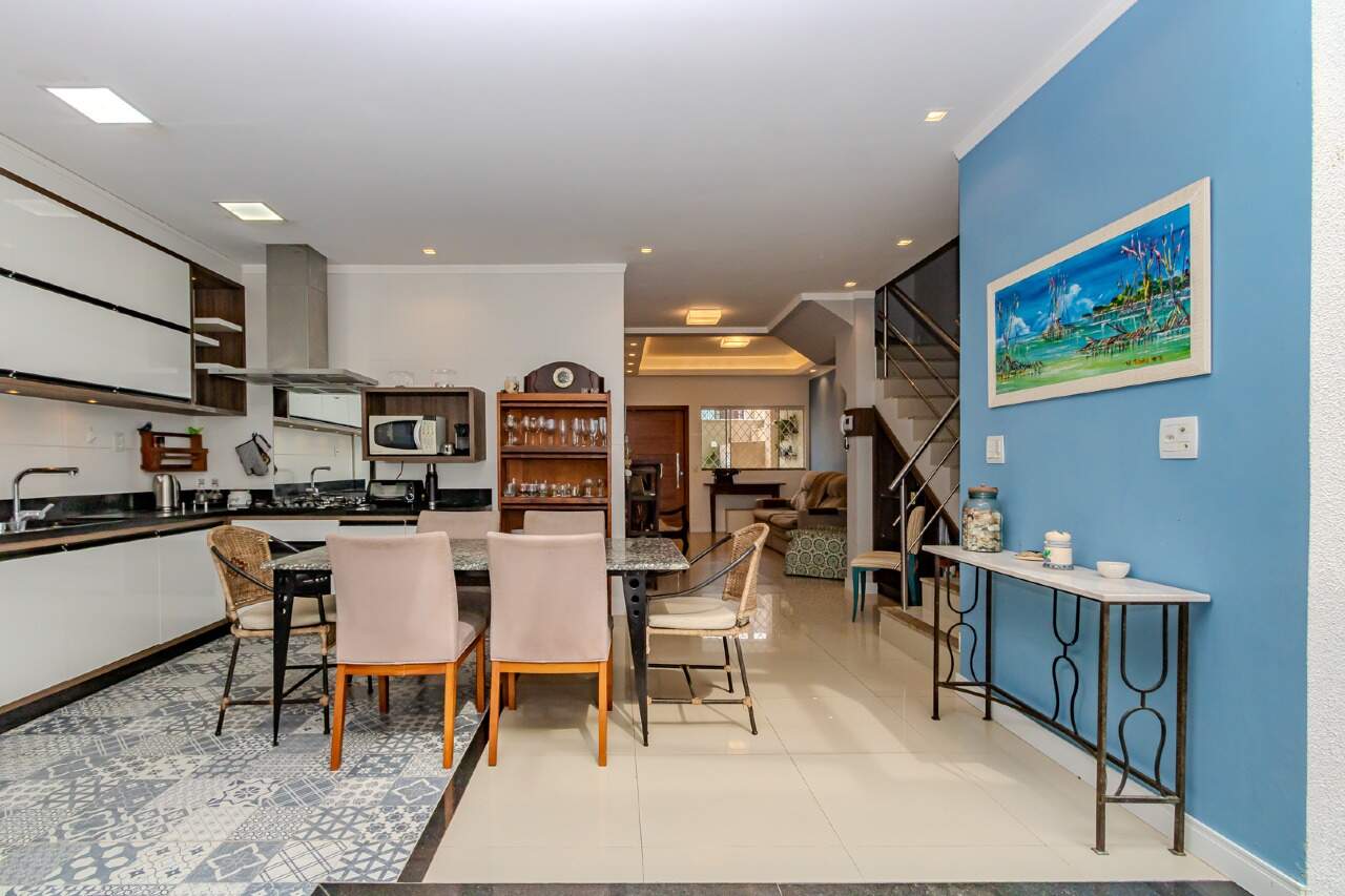 Casa de 3 quartos, 180m² no bairro Praia dos Amores, em Balneário Camboriú | Eu Corretor